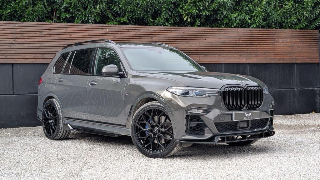 
								2021 BMW X7 40d xDrive M Sport full									