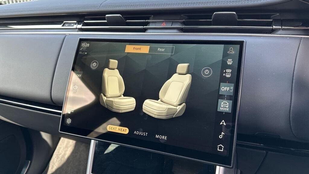 
								2023 Land Rover Range Rover MHEV HSE full									